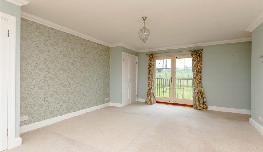 Broadway, Hillgates - Picture No. 36