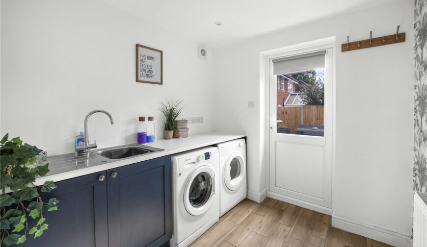 12 Blashfield Road - Picture No. 08