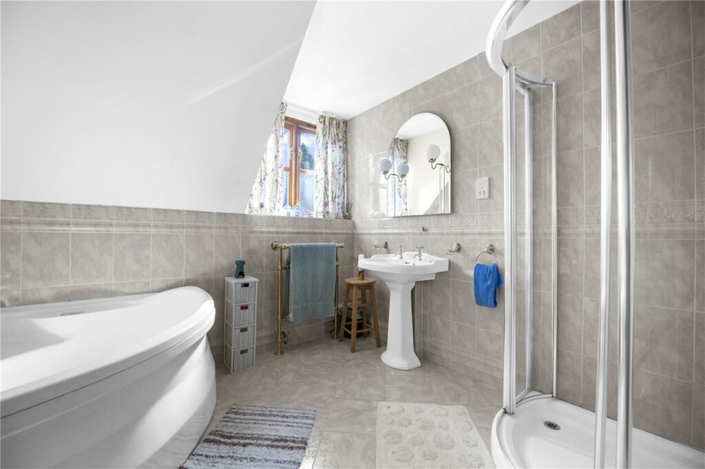 Glanrhyd, Llanidloes Road - Picture No. 16