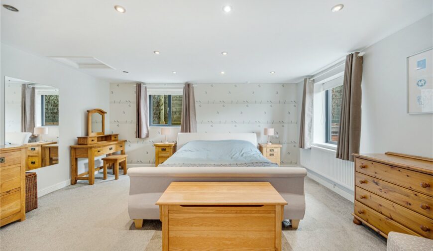 Yonder Castle Hill, Harley - Bedrrom