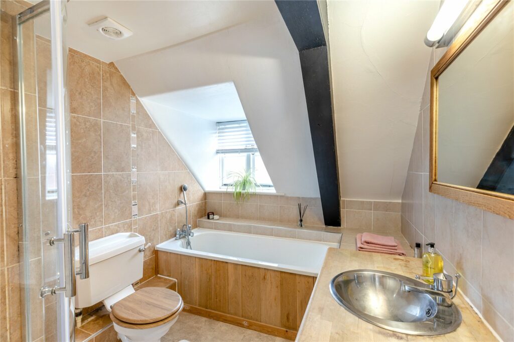South Park, Abbey Foregate - Bathroom