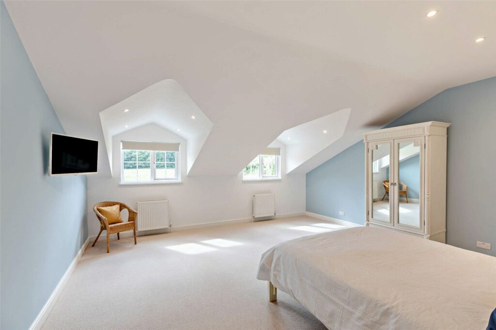 Oxley Cottage, Nobold Lane - Principal Suite