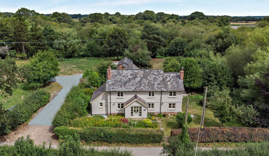 Broomfield Villa, Broomfields - Broomfields Villa