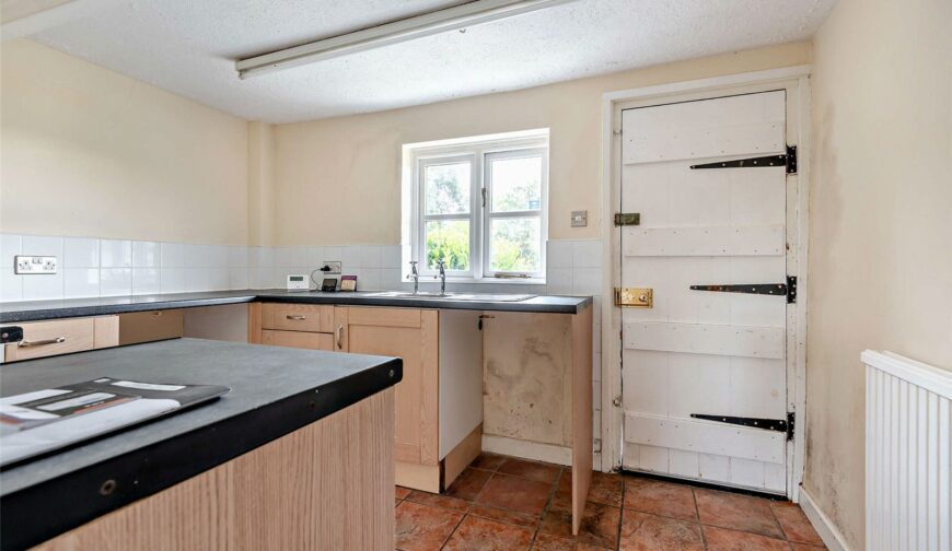 Squirrel Cottage, Shrewsbury Road - 5