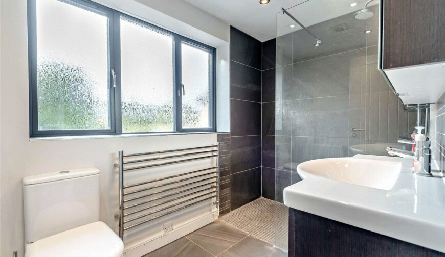 Paddock and Pool Yonder Castle Hill, Harley - Bathroom