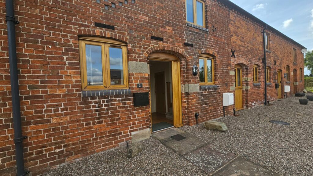 2 The Barns - Picture No. 39