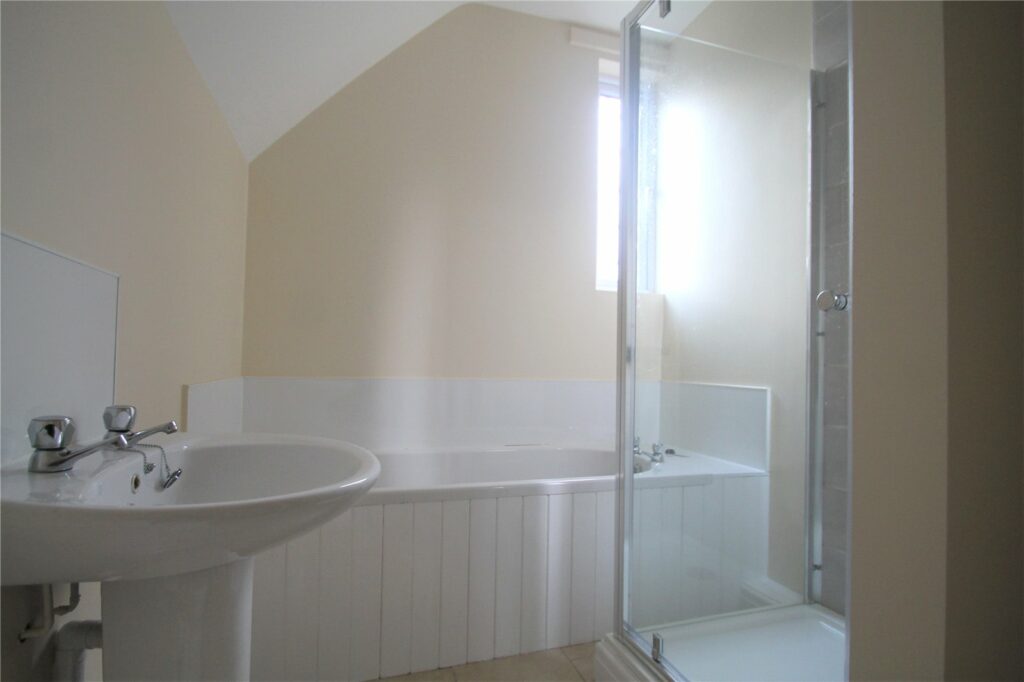 2 Newton Cottages - Picture No. 19