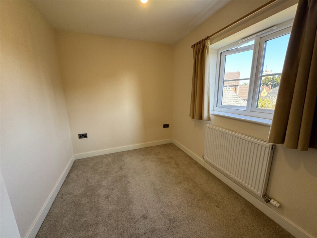 10 Melrose Crescent - Picture No. 27