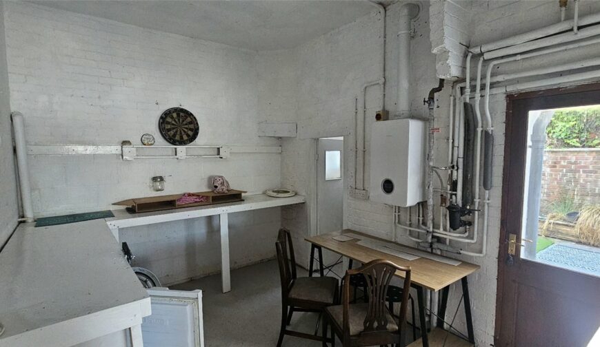 2 Dale Street - Picture No. 26