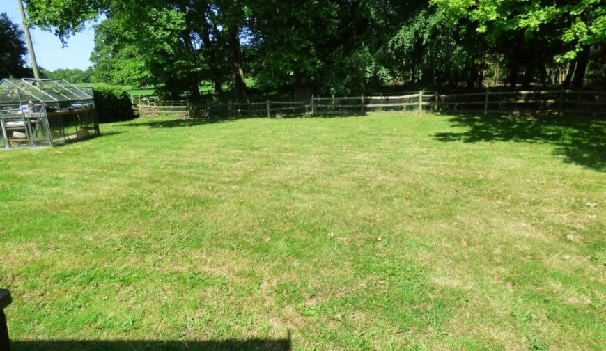 2 Moor Cottages, Lazar Lane - Picture No. 28