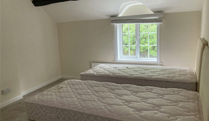 86 Main Road - Picture No. 25