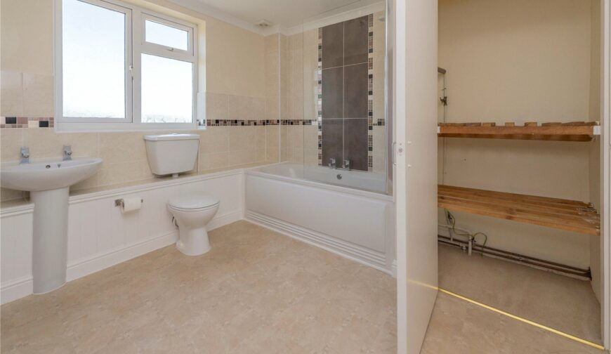 1 Parton Wood, Winnington - Picture No. 20