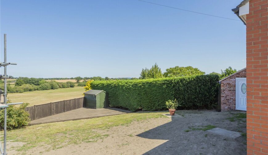 1 Parton Wood, Winnington - Picture No. 29