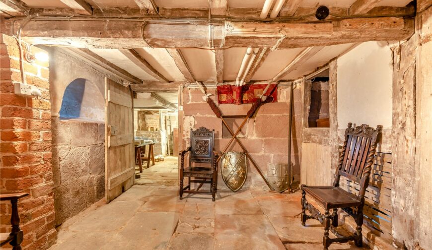 Golding Hall - Picture No. 16