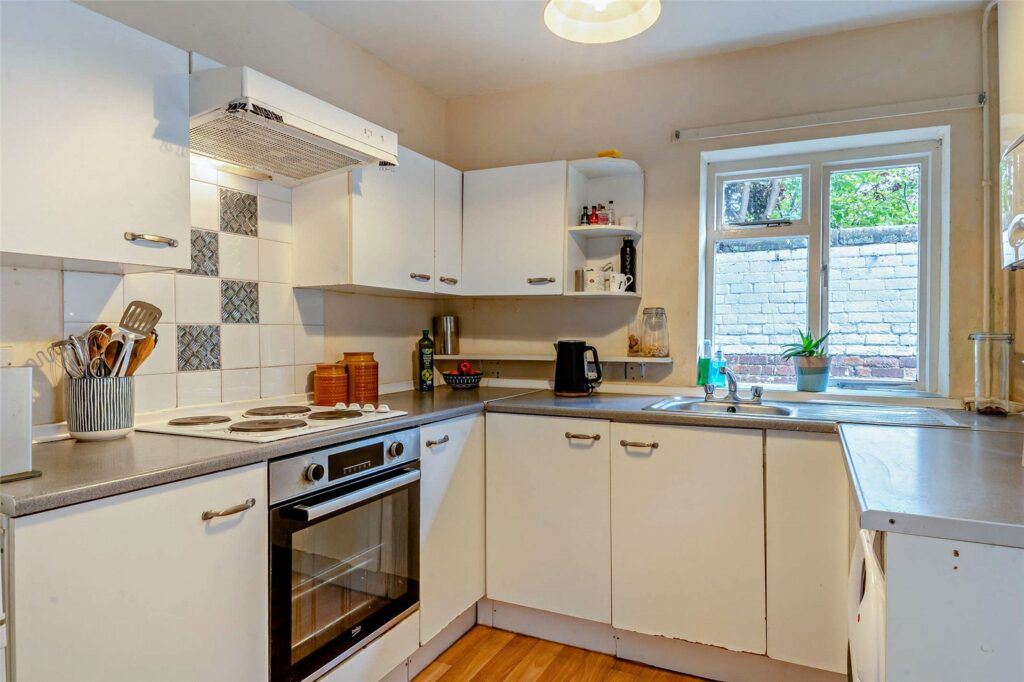 3 Alton Terrace - 16