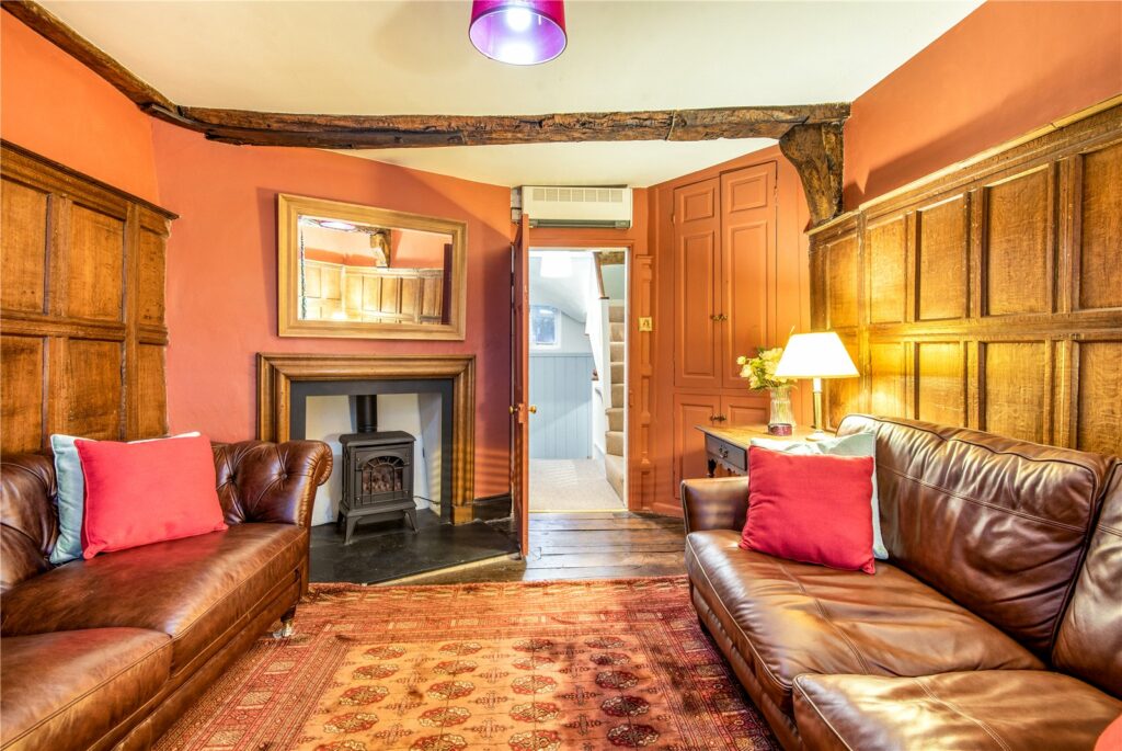 6 Dogpole - Living Room