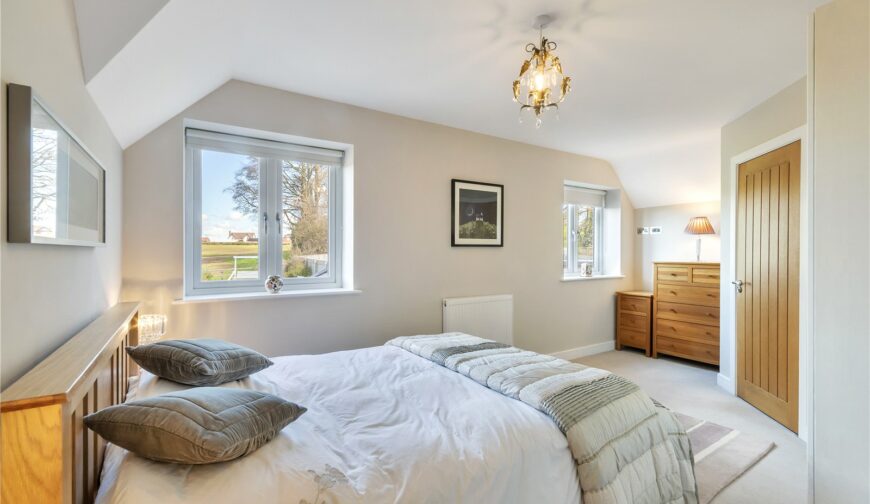 4 Highfield - Picture No. 06