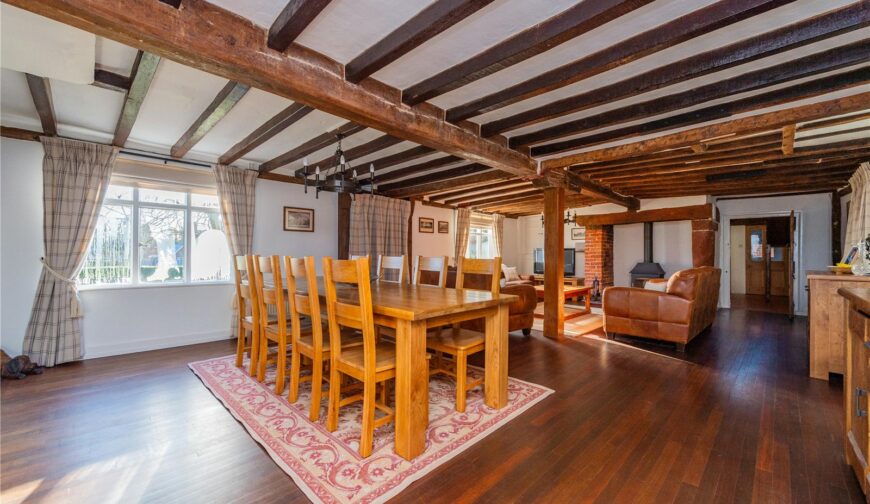 The Laurels, Church Road - 1