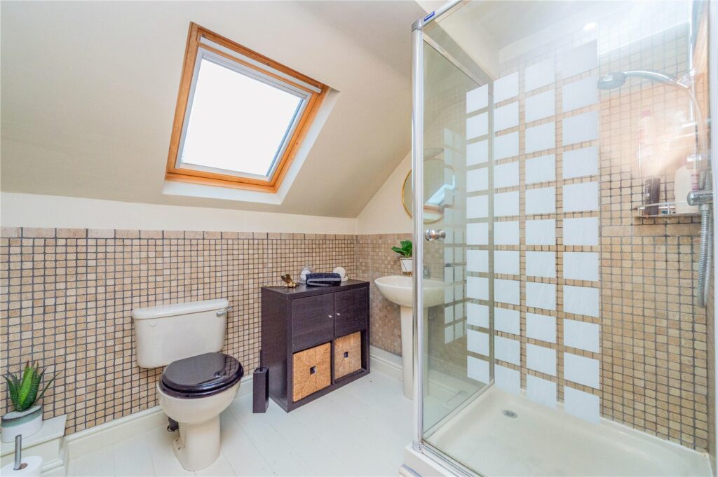 3 Rodington Court - 10