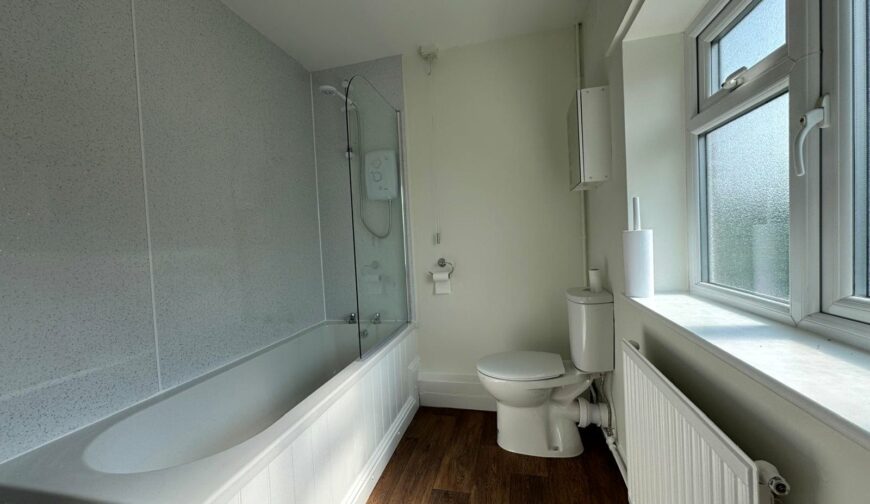 2 Caradoc View - Picture No. 25