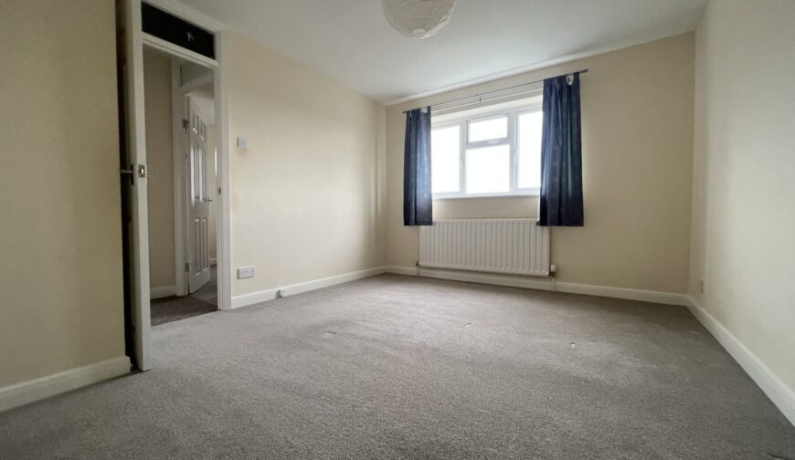 1 Spencer Drive - Picture No. 08