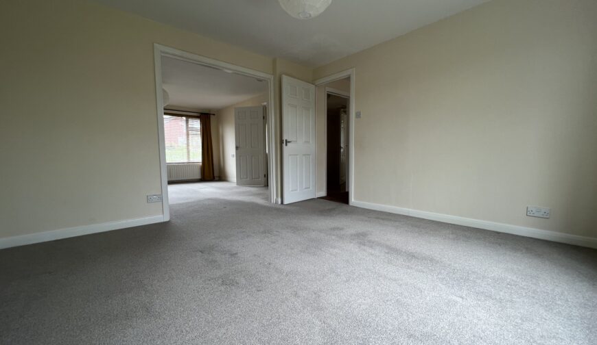 1 Spencer Drive - Picture No. 16