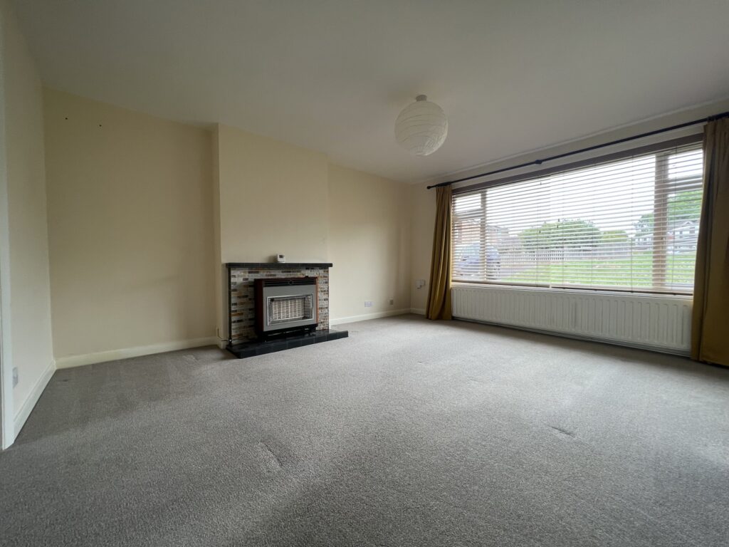 1 Spencer Drive - Picture No. 19