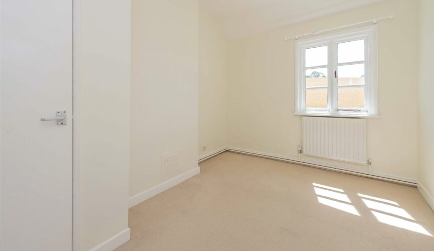 1 Parton Wood, Winnington - Picture No. 25