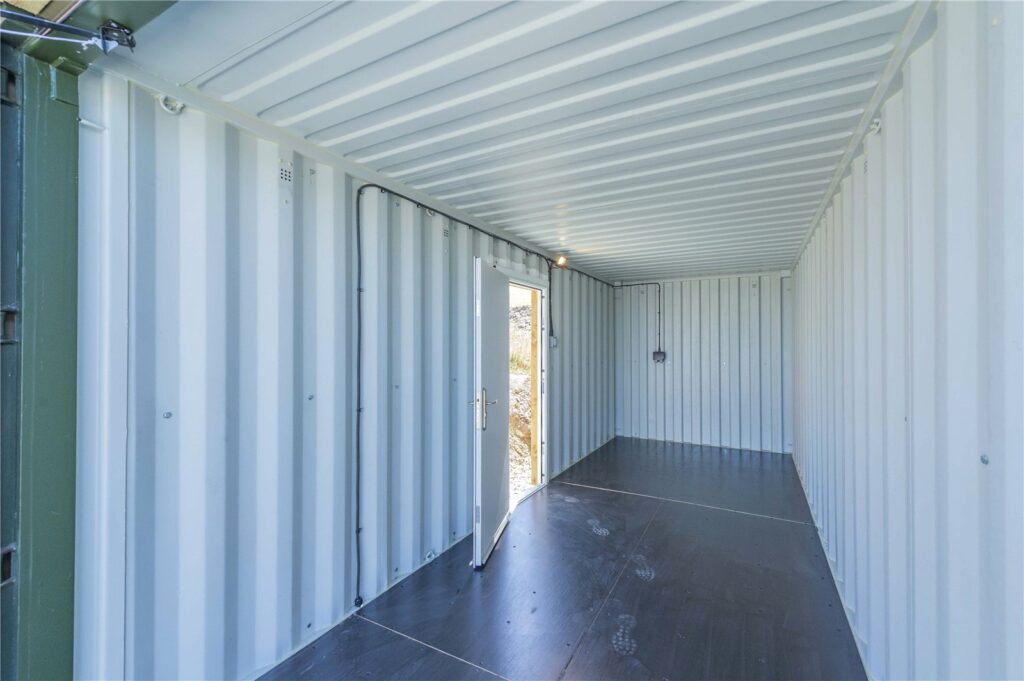 1 Parton Wood, Winnington - Picture No. 27