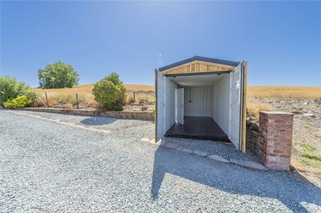 1 Parton Wood, Winnington - Picture No. 28