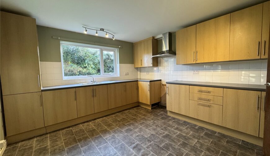 The Vicarage, Wombridge Road - Picture No. 12