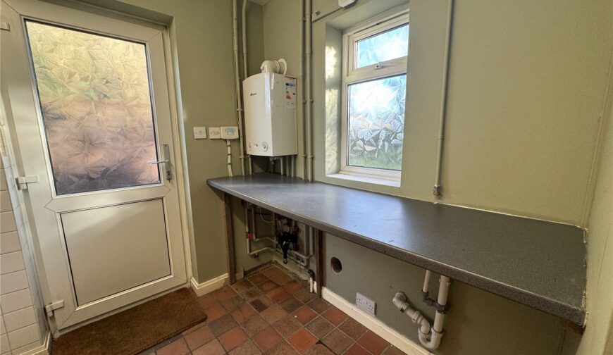 The Vicarage, Wombridge Road - Picture No. 14