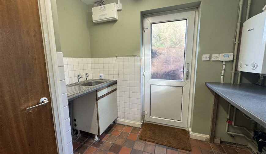 The Vicarage, Wombridge Road - Picture No. 15