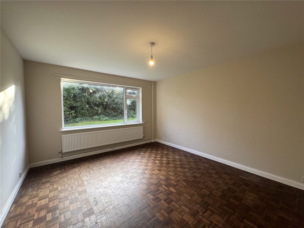 The Vicarage, Wombridge Road - Picture No. 16