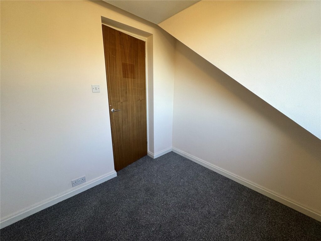 The Vicarage, Wombridge Road - Picture No. 35