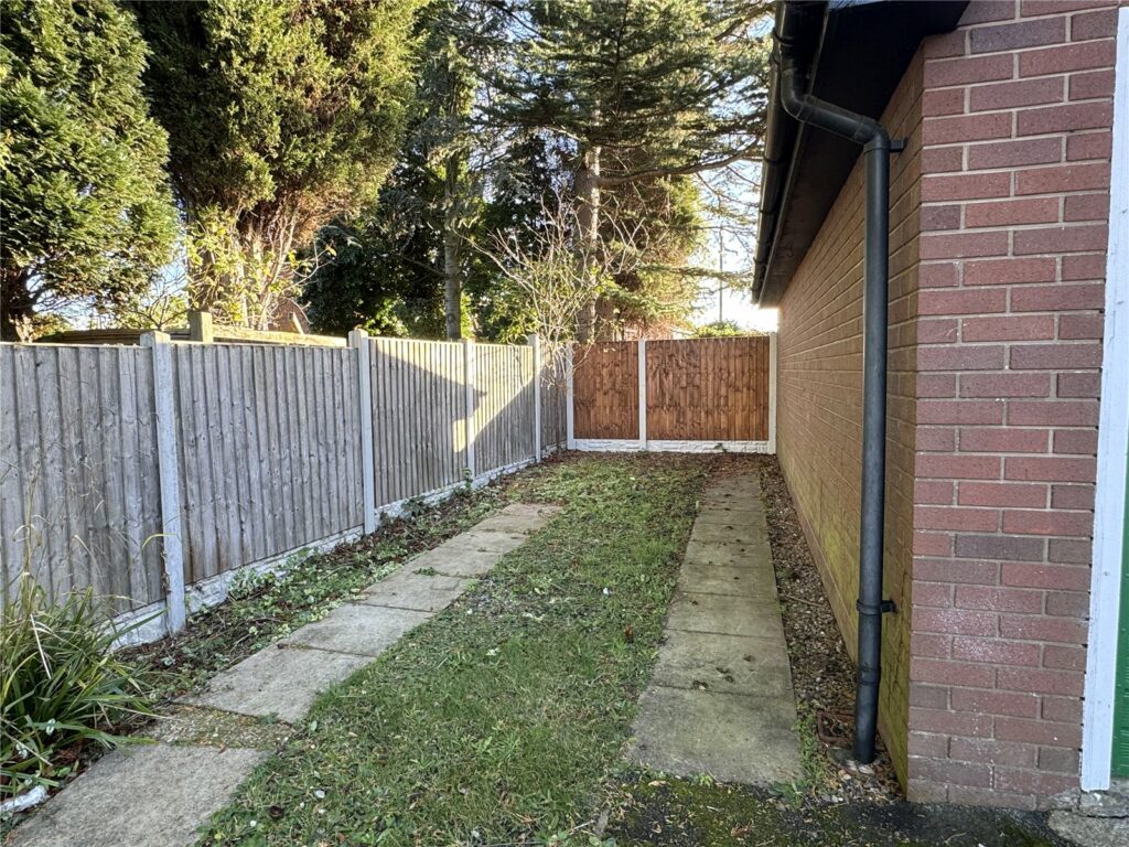 The Vicarage, Wombridge Road - Picture No. 42