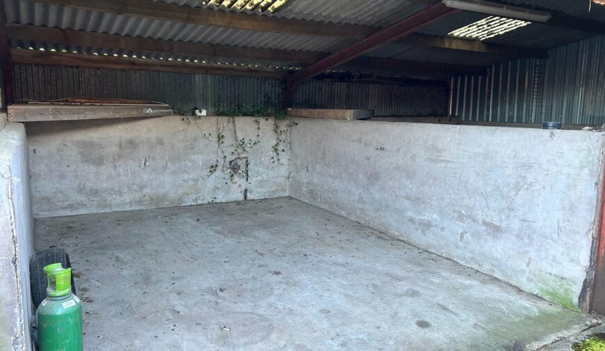 Fitz Farm Buildings, Fitz - Picture No. 01