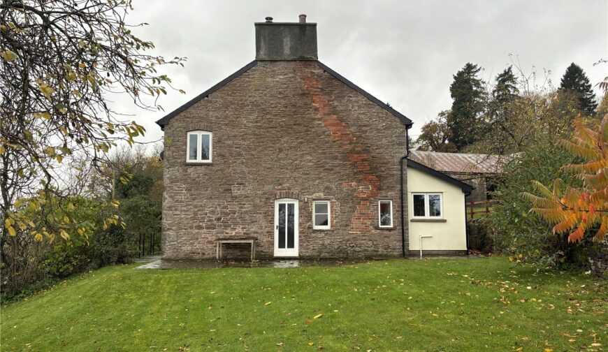 Cui Farmhouse, Talybont-on-Usk - Picture No. 12