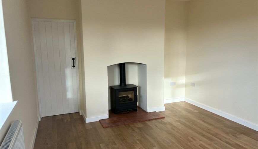 Old School House, Didley - Picture No. 03