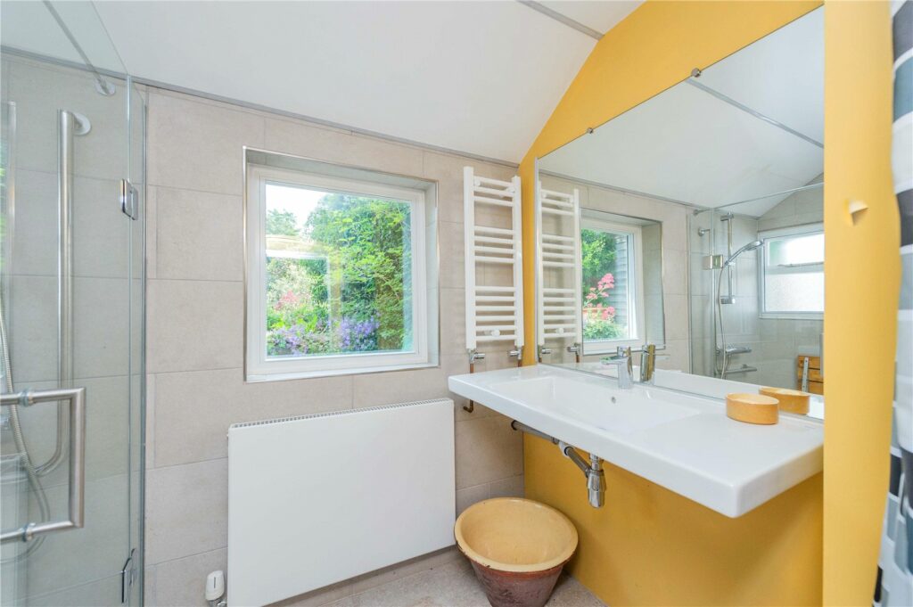 5 Lower Broad Street - Picture No. 19