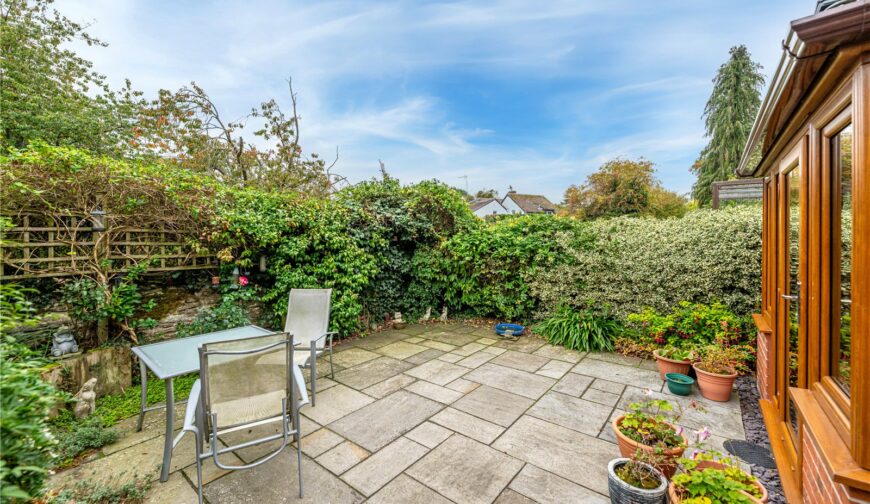 Motte Cottage, St. Marys Walk - Picture No. 18