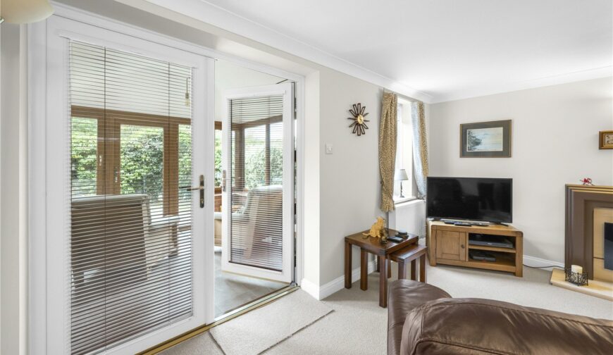 Motte Cottage, St. Marys Walk - Picture No. 11