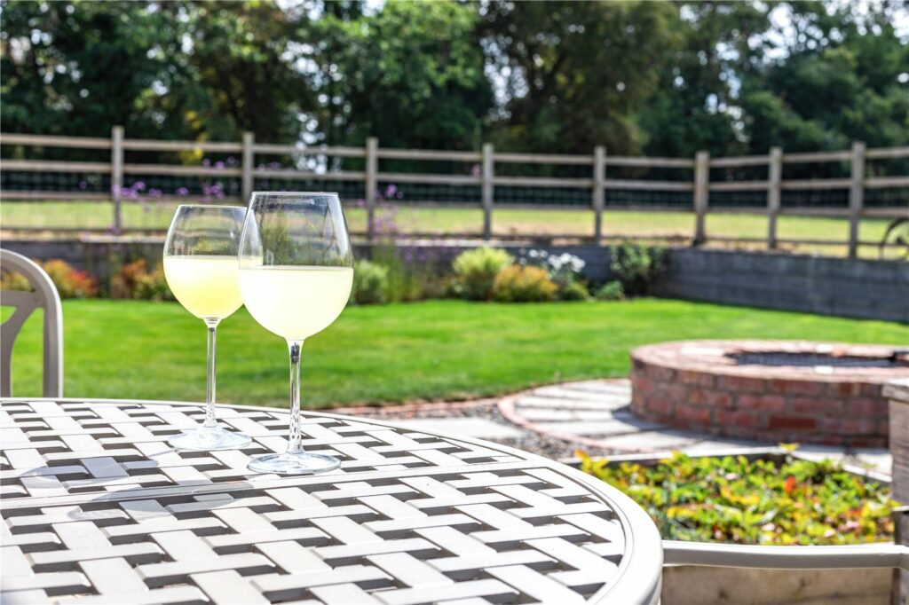 Oxley Cottage Porthill, Nobold Lane - Garden