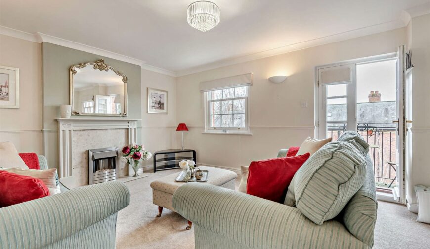 Flat 21, Upper Blackfriars Crescent, St. Marys Water Lane - 3