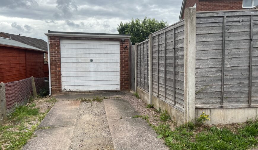 1 Spencer Drive - Picture No. 03