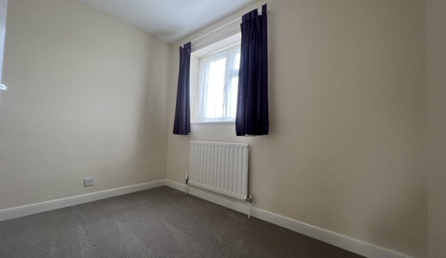 1 Spencer Drive - Picture No. 07