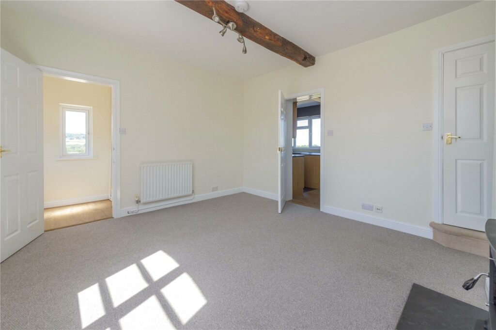 2 Parton Wood, Winnington - Picture No. 06