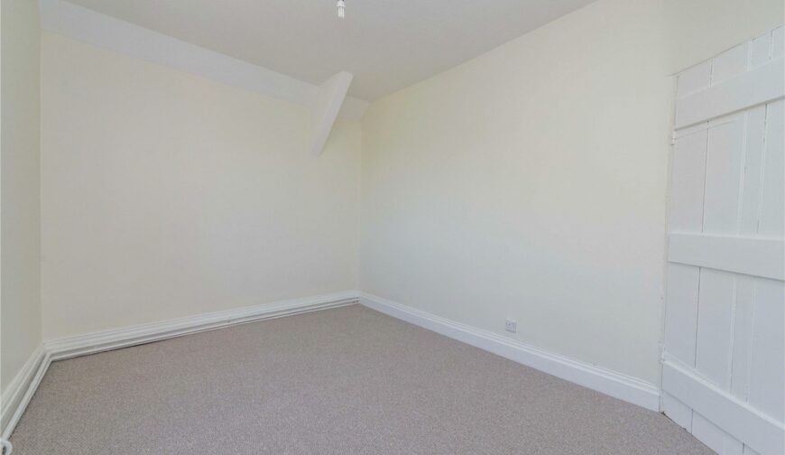 2 Parton Wood, Winnington - Picture No. 07