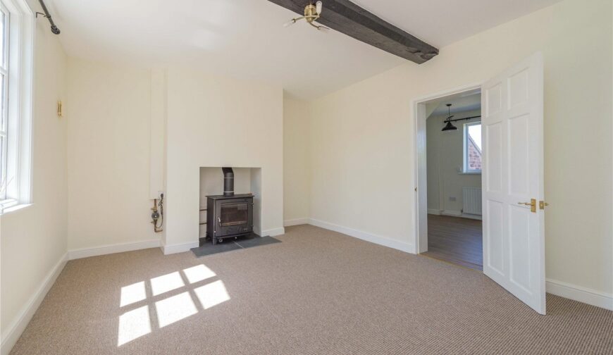 2 Parton Wood, Winnington - Picture No. 35