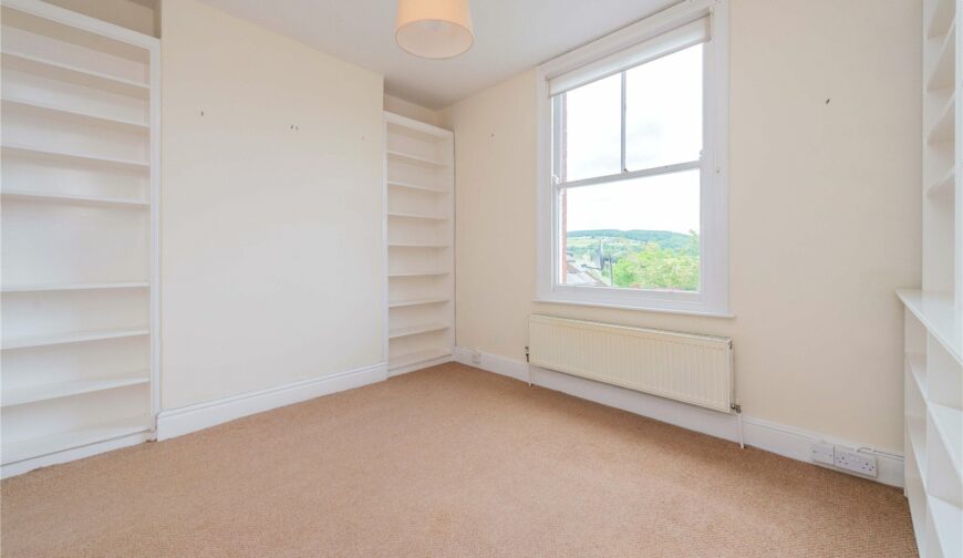 37 Gravel Hill - Picture No. 82